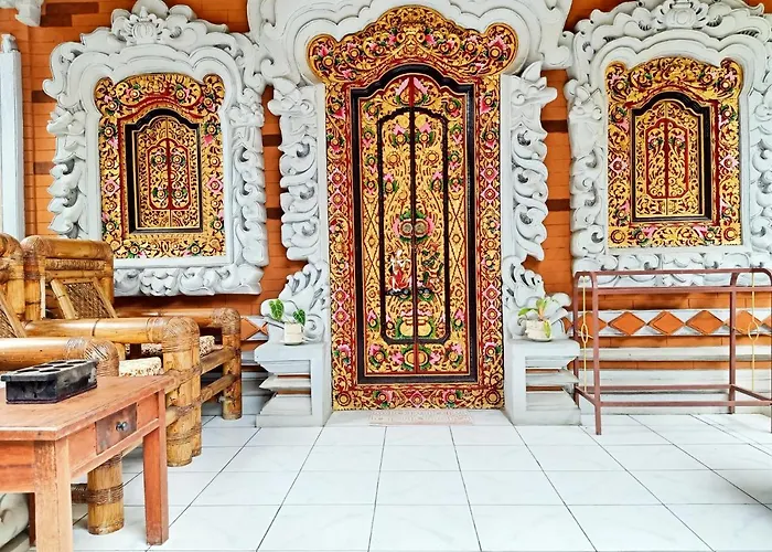 Binaria Museum Hotel 2*