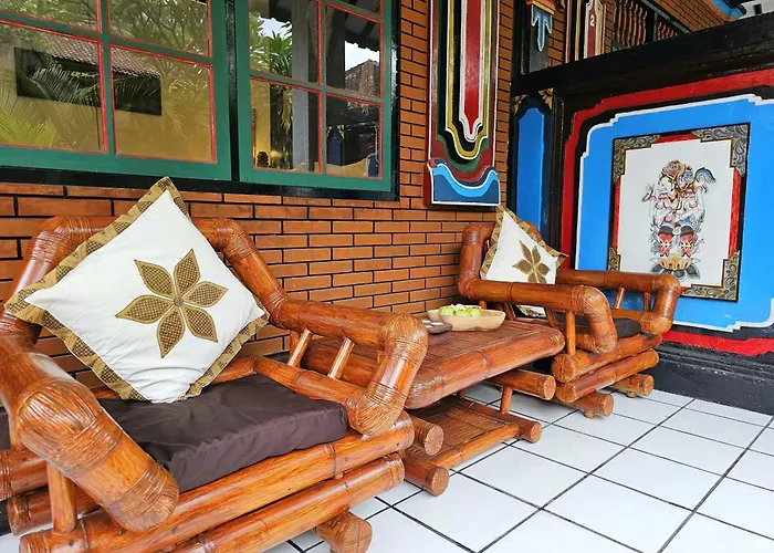 Binaria Museum Hotel 2*